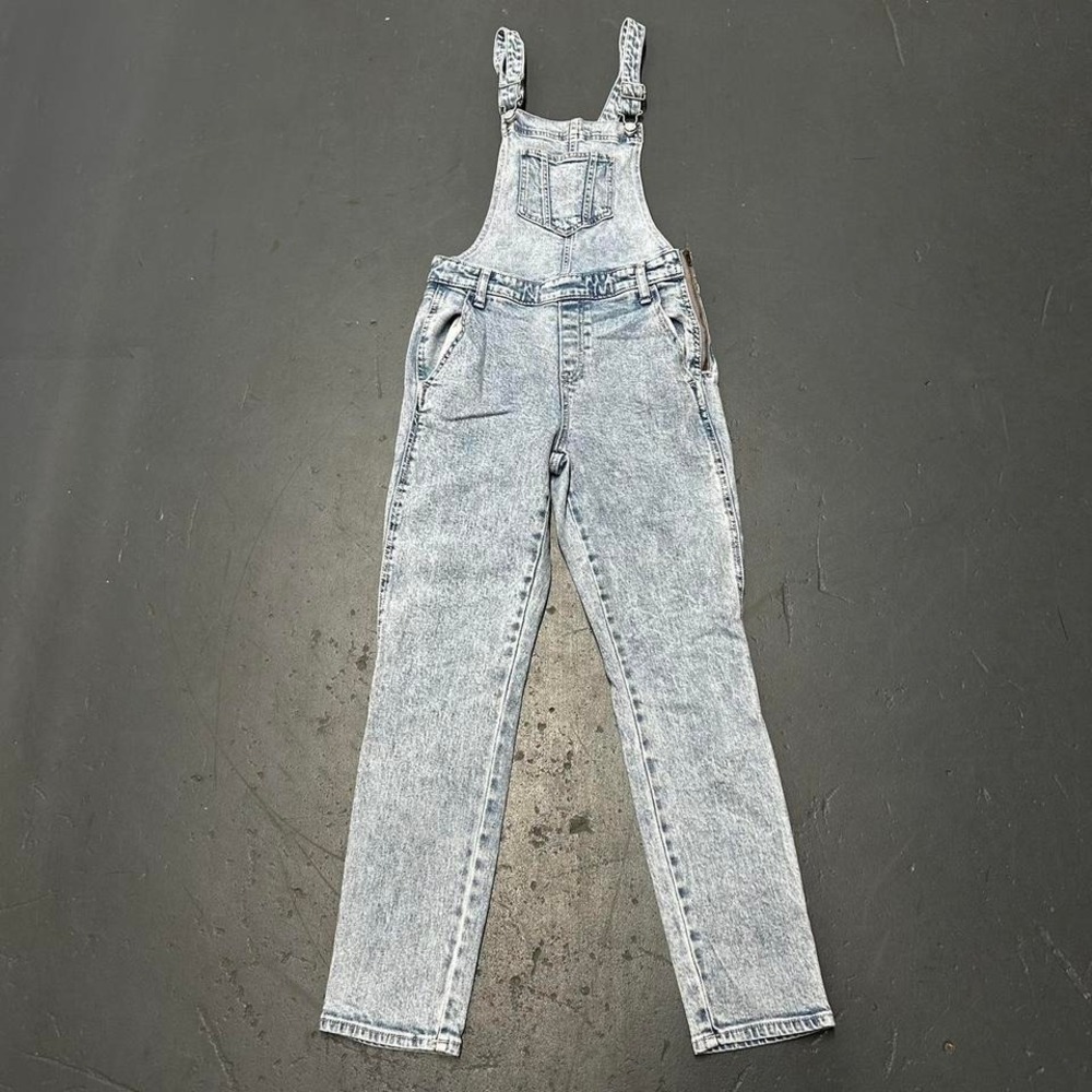 Women's Old navy essential light wash slim denim overalls